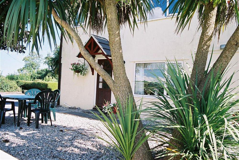 Crossways & Sea View Holiday Apartments Torquay Exterior photo